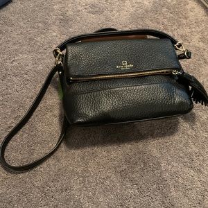 99% new Kate Spade ♠️ crossbody bag